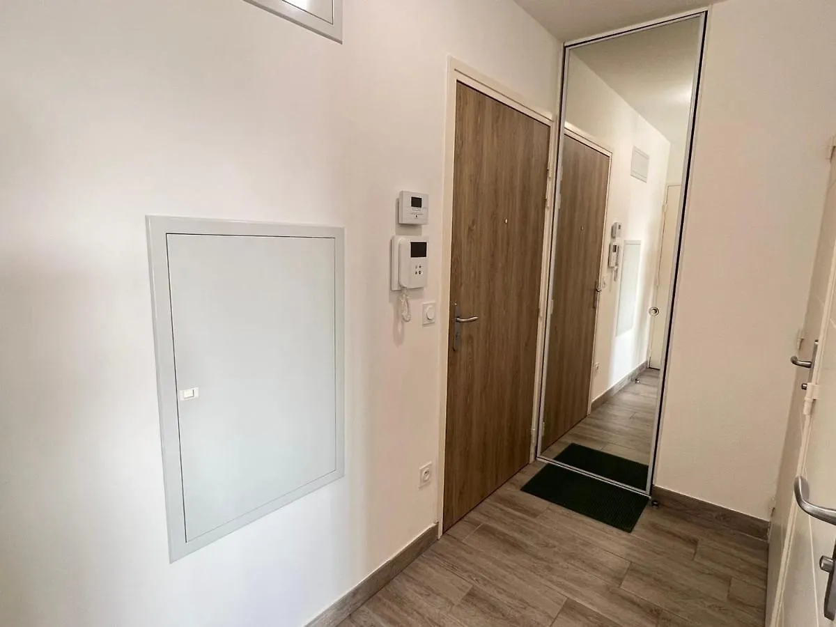 Apartment Charmant T2 Lumineux Et Moderne, Bien Situe, Avec Balcon Et Parking A Aix-Les-Bains - Fr-1-555-85 France